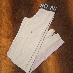 Nwot! Nike Pro Leggings